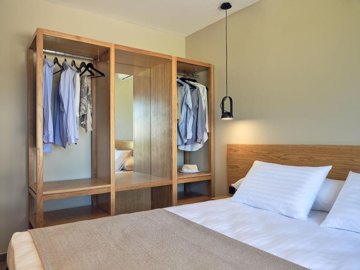 Oceanis Suites With Private Heated Pools And Sea View, By Zantewize Kypseli Екстер'єр фото